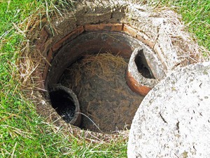 Как построить выгребную яму