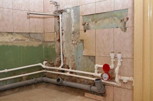 Замена канализационной трубы в туалете