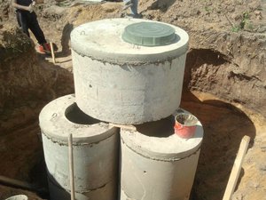 Как правильно установить бетонные кольца для канализации