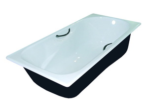 Чугунная ванна с ручками прямоугольной формы подойдет почти для любой ванной.