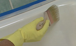 Можно ли покрасить ванну и насколько долговечный эффект от восстановительных работ