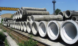 Безнапорные раструбные бетонные трубы используются для обустройства канализации.